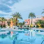 Nova & Golf Hotel