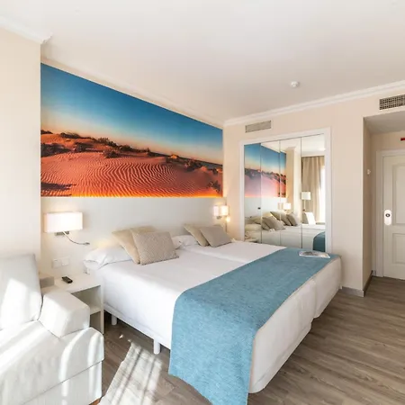 Hotel Nova & Golf Oliva