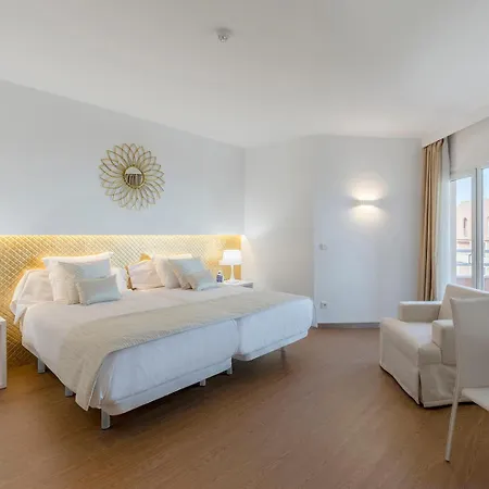 Nova & Golf 4* Oliva