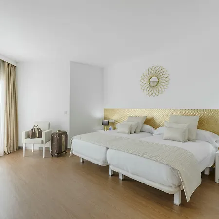 Hotel Nova & Golf Oliva