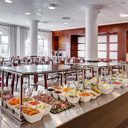 Hotel Nova & Golf Oliva