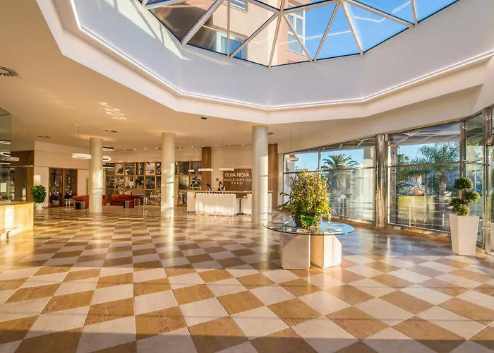 Nova & Golf Hotel