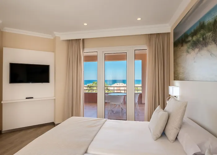 Nova & Golf 4* Oliva