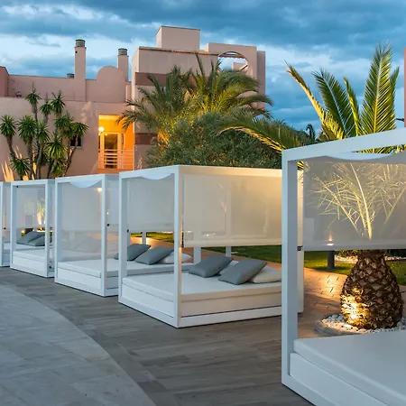 Nova & Golf Hotel 4*