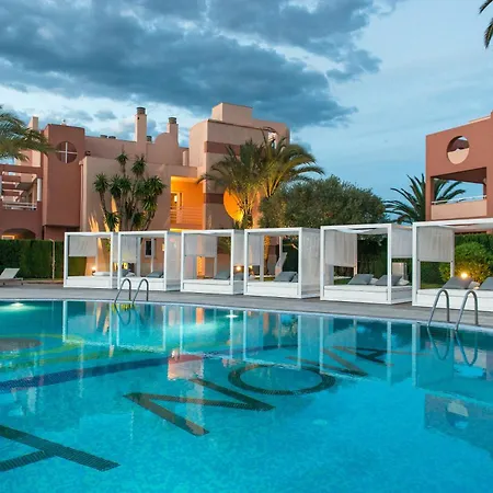 Nova & Golf Hotel 4*