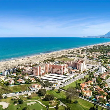 Nova & Golf Hotel