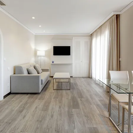 Nova & Golf Hotel Oliva