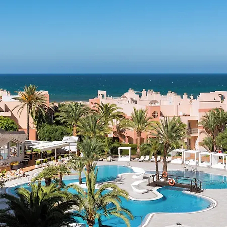 Nova & Golf 4* Oliva