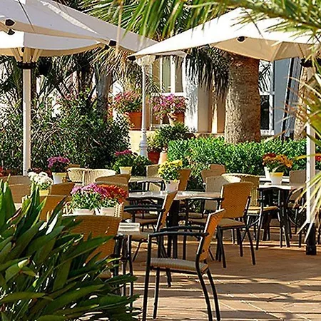 Nova & Golf Hotel