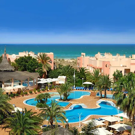 Nova & Golf Hotel 4*