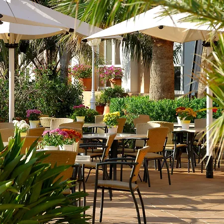 Nova & Golf Hotel