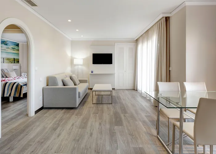 Nova & Golf Hotel Oliva